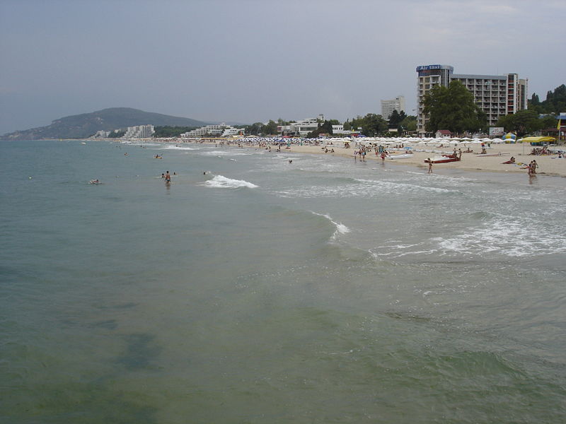 800px-Albena_x11,_Bulgaria.JPG